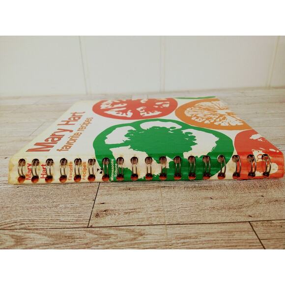 Mary Hart Favorite Recipes Cookbook Vtg 1979 Hardcover Wire Spiral Bound - Picture 2 of 13